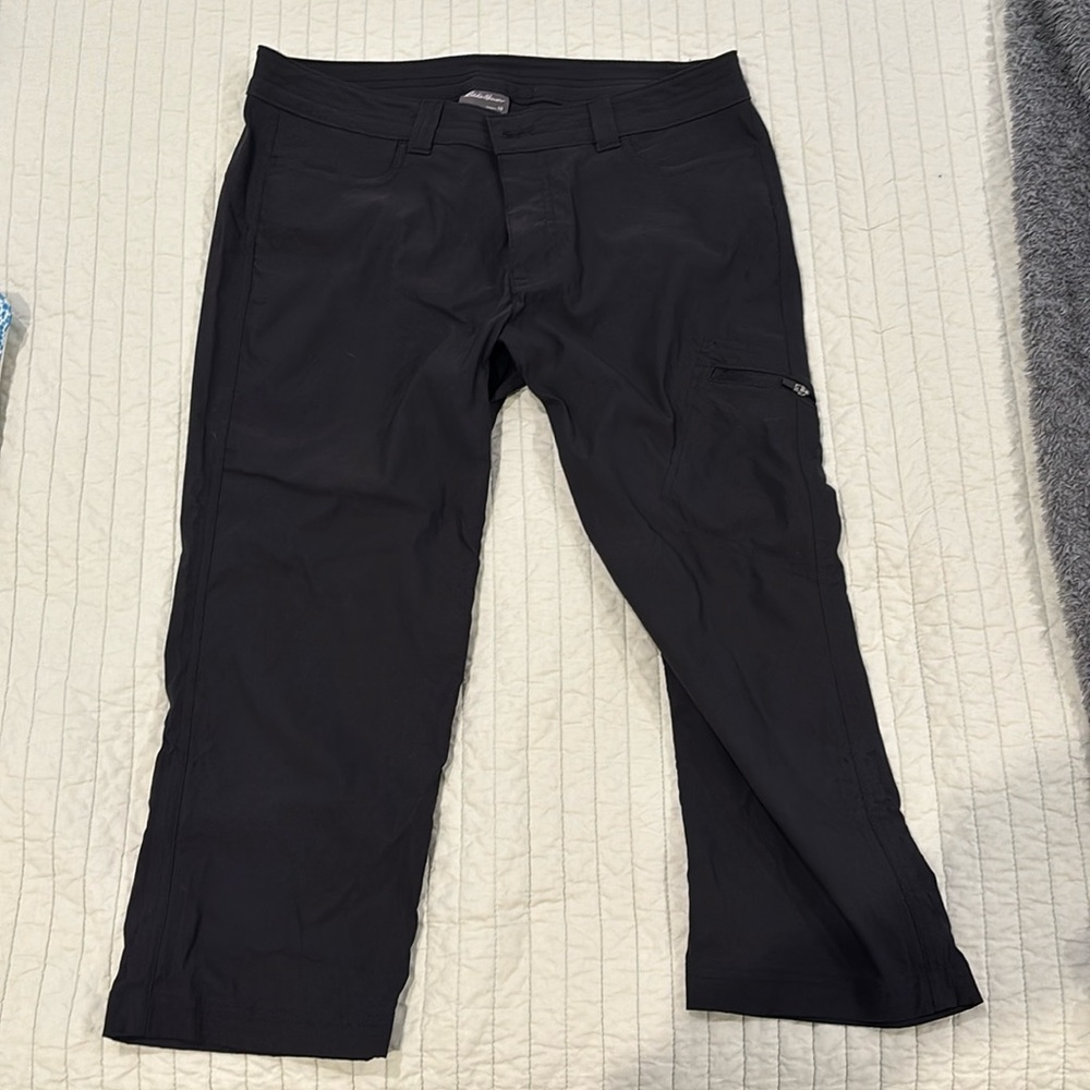 Eddie Bauer black capri pants size 10